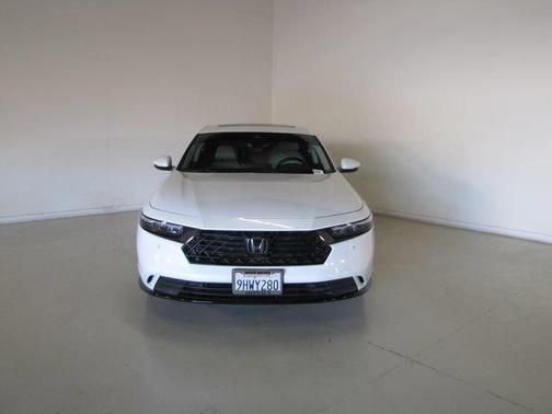 White 2023 Honda Accord Hybrid EX-L
