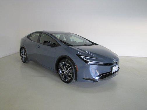 2023 Toyota Prius XLE
