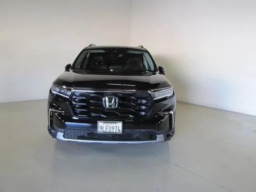 Black 2024 Honda Pilot Elite