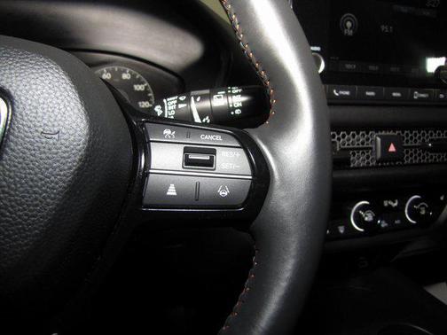 2024 Honda HR-V 2WD Sport