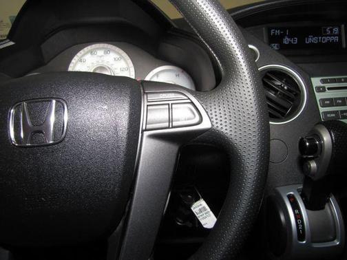 Red 2010 Honda Pilot LX