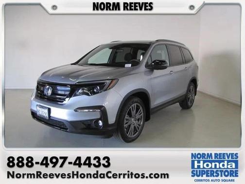 Silver 2022 Honda Pilot 2WD Sport