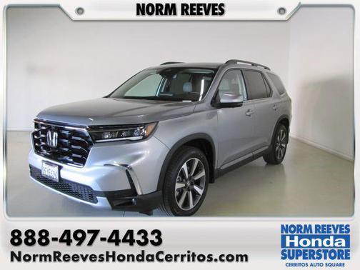 Silver 2023 Honda Pilot AWD Elite