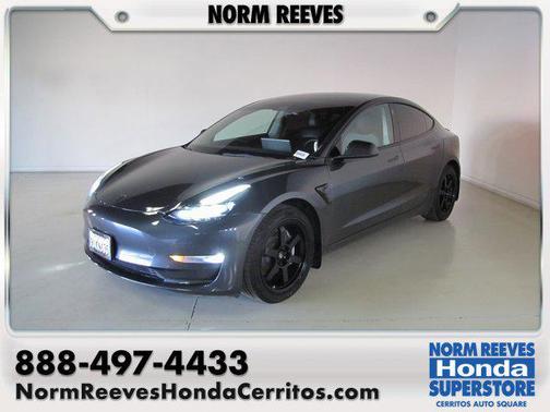 2022 Tesla Model 3 Long Range