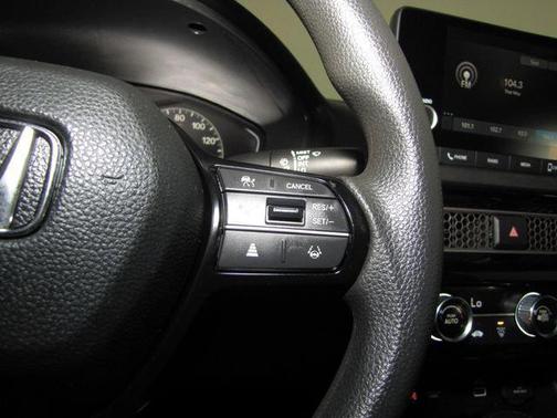 White 2024 Honda Civic LX
