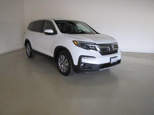 White 2022 Honda Pilot 2WD EX-L