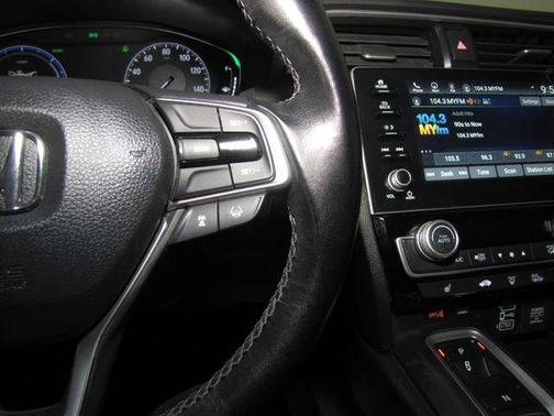 Silver 2022 Honda Insight Touring