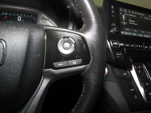 Silver 2019 Honda Odyssey