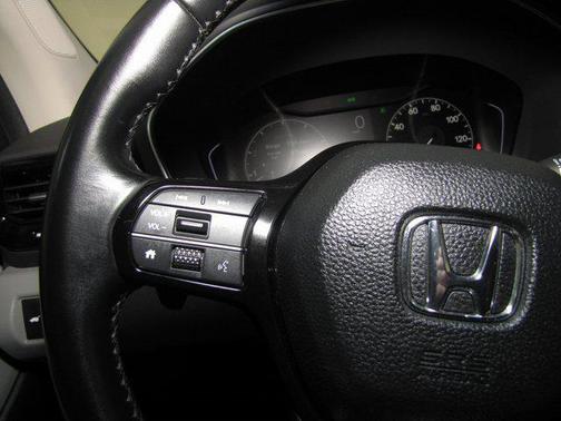 2023 Honda Pilot 2WD EX-L 8 Passenger