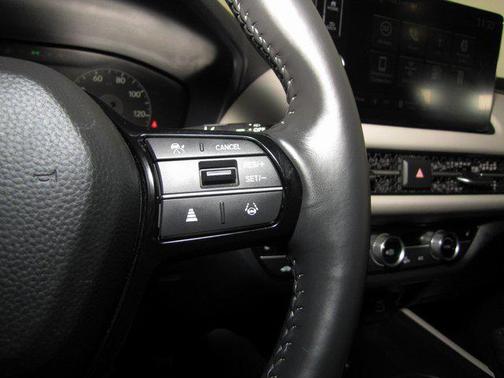 2023 Honda HR-V EX-L