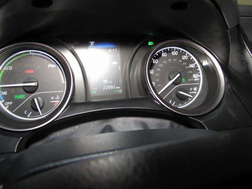 2024 Toyota Camry Hybrid SE