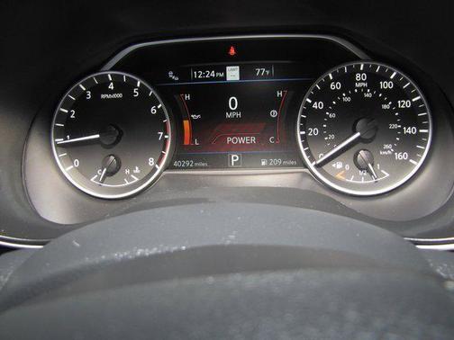2022 Nissan Maxima SV Xtronic CVT