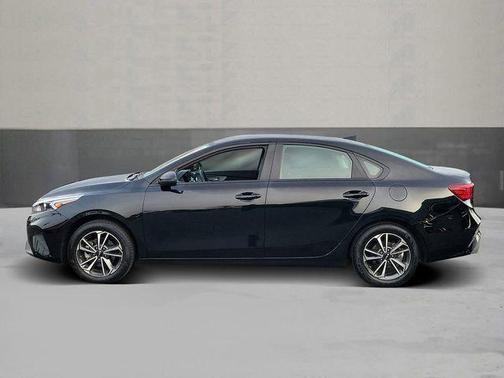 Black 2024 Kia Forte LXS