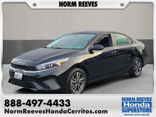 Black 2024 Kia Forte LXS