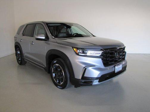 2023 Honda Pilot 2WD EX-L 8 Passenger