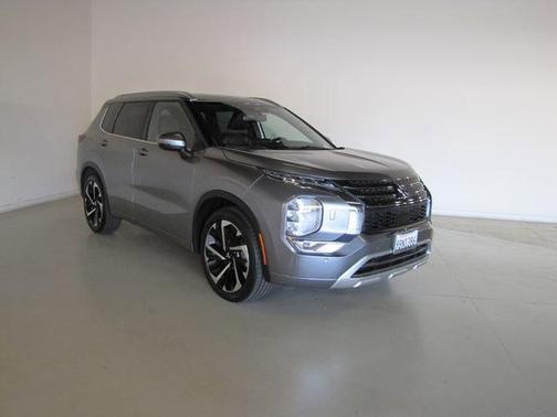 Gray 2022 Mitsubishi Outlander SEL S-AWC