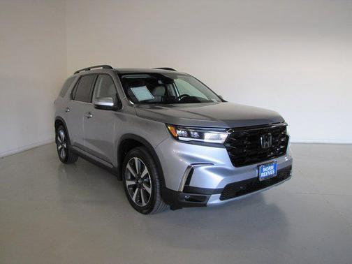 2024 Honda Pilot Touring 8-Passenger