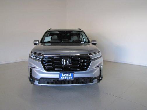 2024 Honda Pilot Touring 8-Passenger