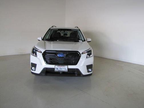 White 2024 Subaru Forester Premium