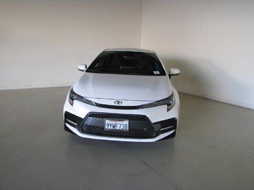 Super White 2021 Toyota Corolla SE