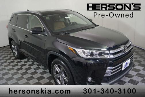 Photo 2 of 32 of 2017 Toyota Highlander Limited