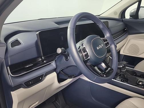 Ceramic Silver 2026 Kia Carnival EX