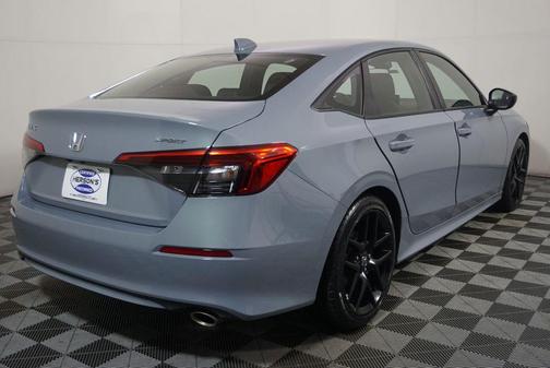 Photo 5 of 32 of 2022 Honda Civic Sport