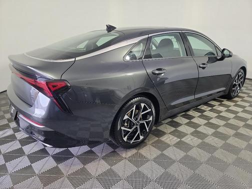 2025 Kia K5 EX