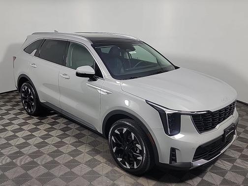 Wolf Gray 2025 Kia Sorento EX