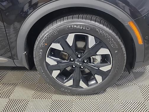 Fusion Black 2023 Kia Sportage Plug-In Hybrid X-Line Prestige