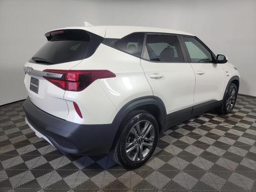 2023 Kia Seltos LX