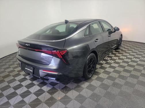 2025 Kia K5 LXS