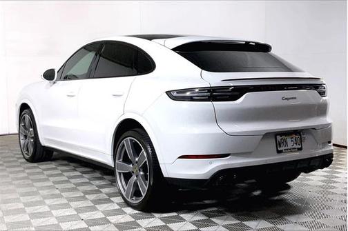 2022 Porsche Cayenne Platinum Edition