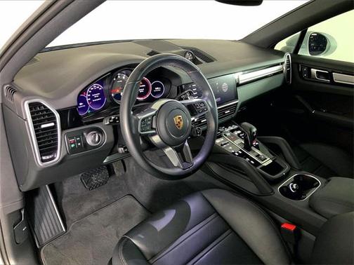2022 Porsche Cayenne Platinum Edition