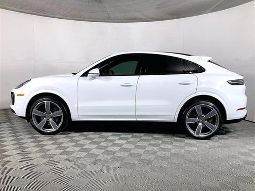 2022 Porsche Cayenne Platinum Edition