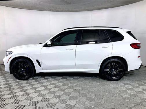 2020 BMW X5 M50i