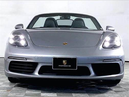 2025 Porsche 718 Boxster S