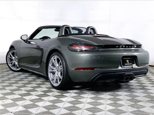 2025 Porsche 718 Boxster 