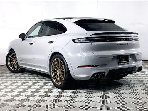 Chalk 2026 Porsche Cayenne GTS