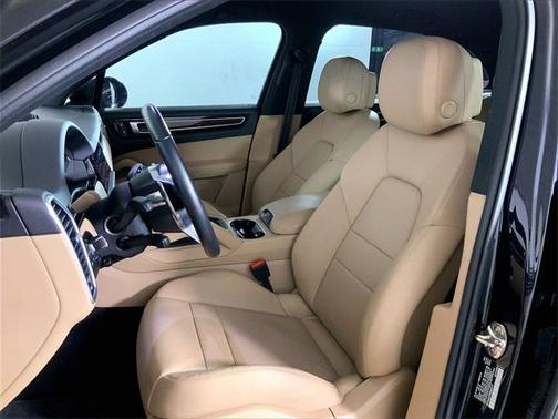 2022 Porsche Cayenne Cayenne