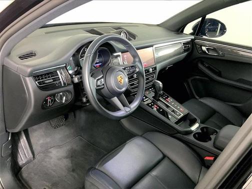 2024 Porsche Macan 