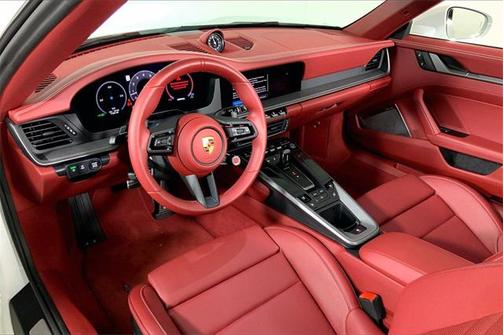 2025 Porsche 911 Carrera