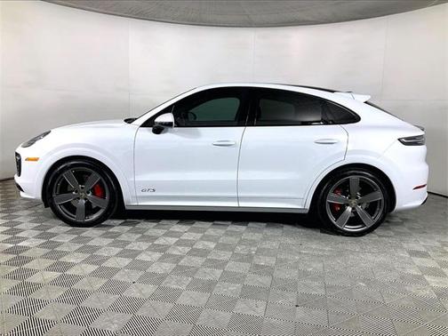 2021 Porsche Cayenne GTS