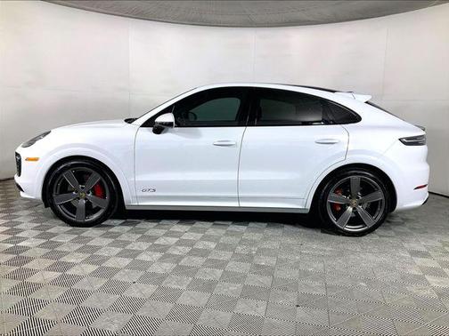 2021 Porsche Cayenne GTS