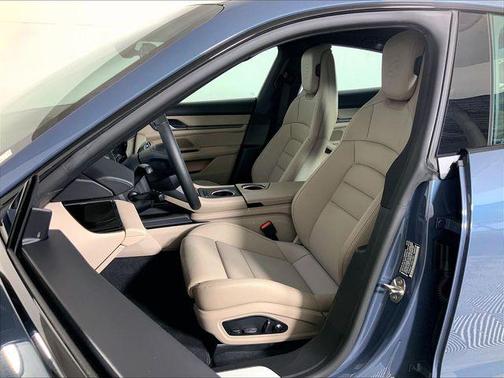 2025 Porsche Taycan 4