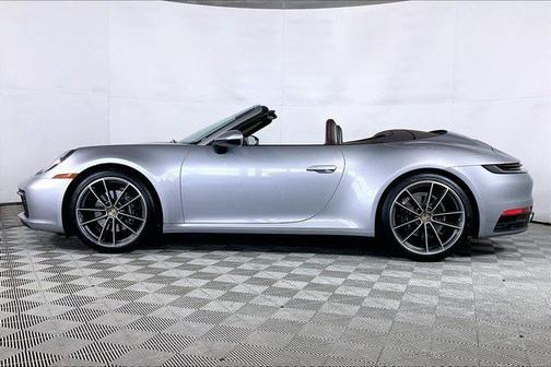2021 Porsche 911 Carrera