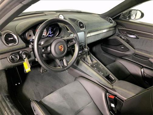 2024 Porsche 718 Cayman GT4 RS