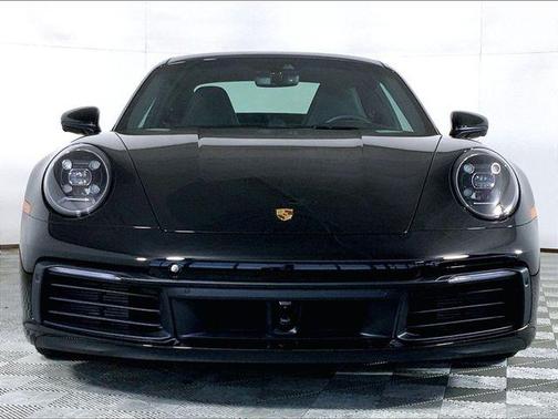 2024 Porsche 911 Carrera 4