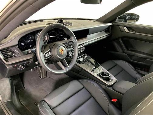 2024 Porsche 911 Carrera 4