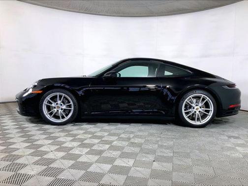 2024 Porsche 911 Carrera 4